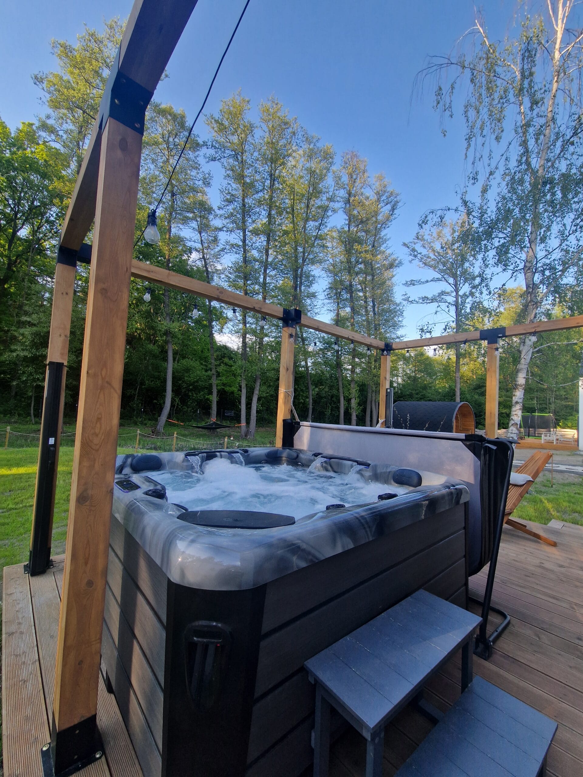 chill-chaty-domki-z-jacuzzi-tarnobrzeg